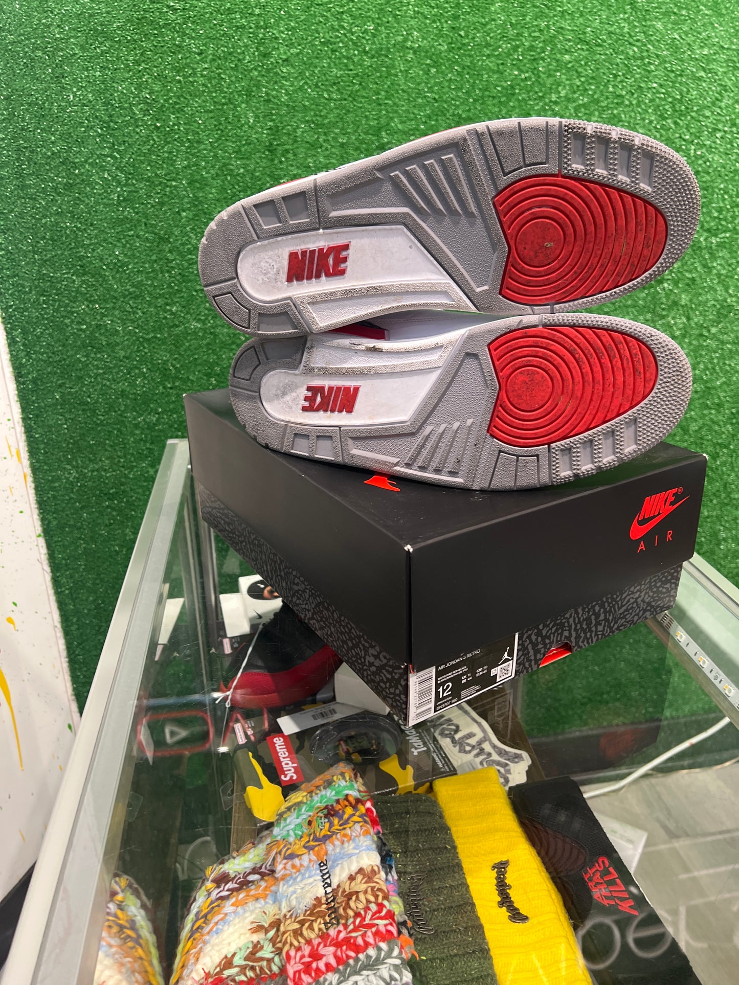 Air Jordan 3 Fire Red (USED)