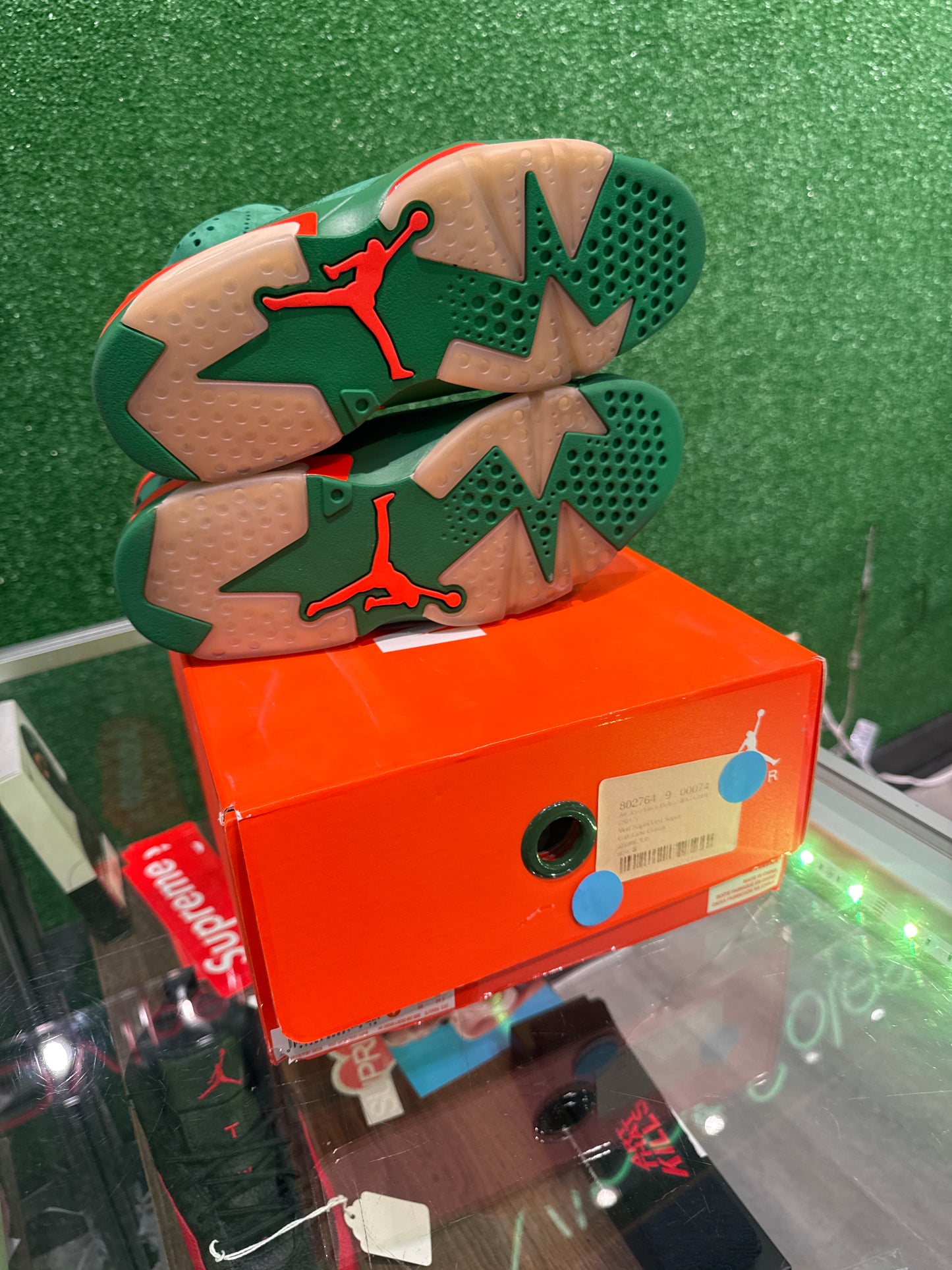 Air Jordan 6  gatorade green (USED)