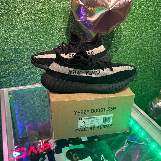 Yeezy Boost 350 Oreo (USED)