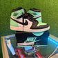 Air Jordan 1 green glow (USED)