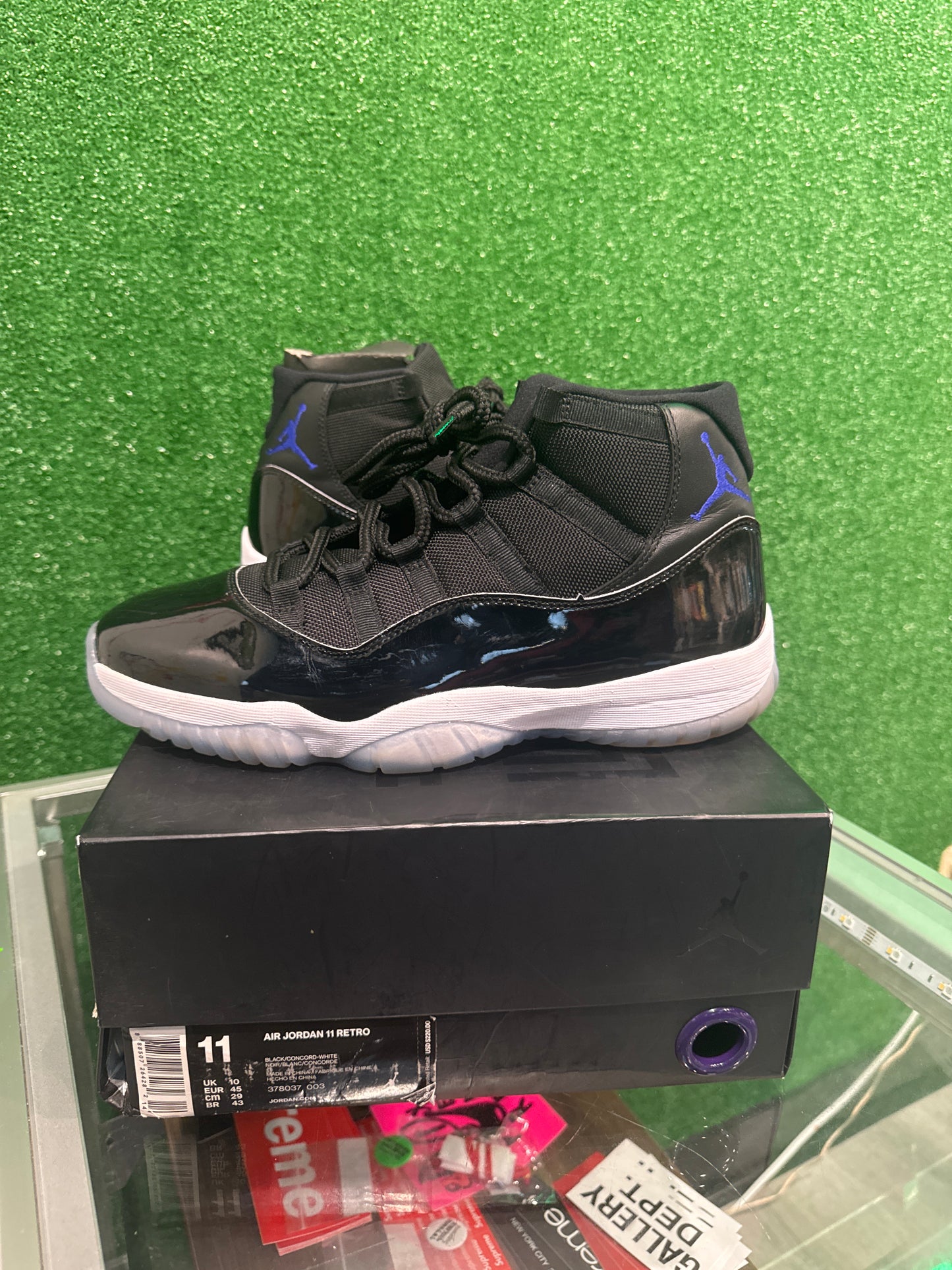 Air Jordan 11 Space Jam (USED)