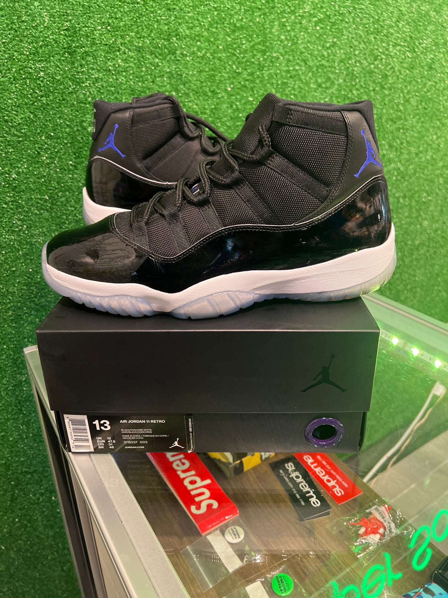 Air Jordan 11 Space Jam (USED)