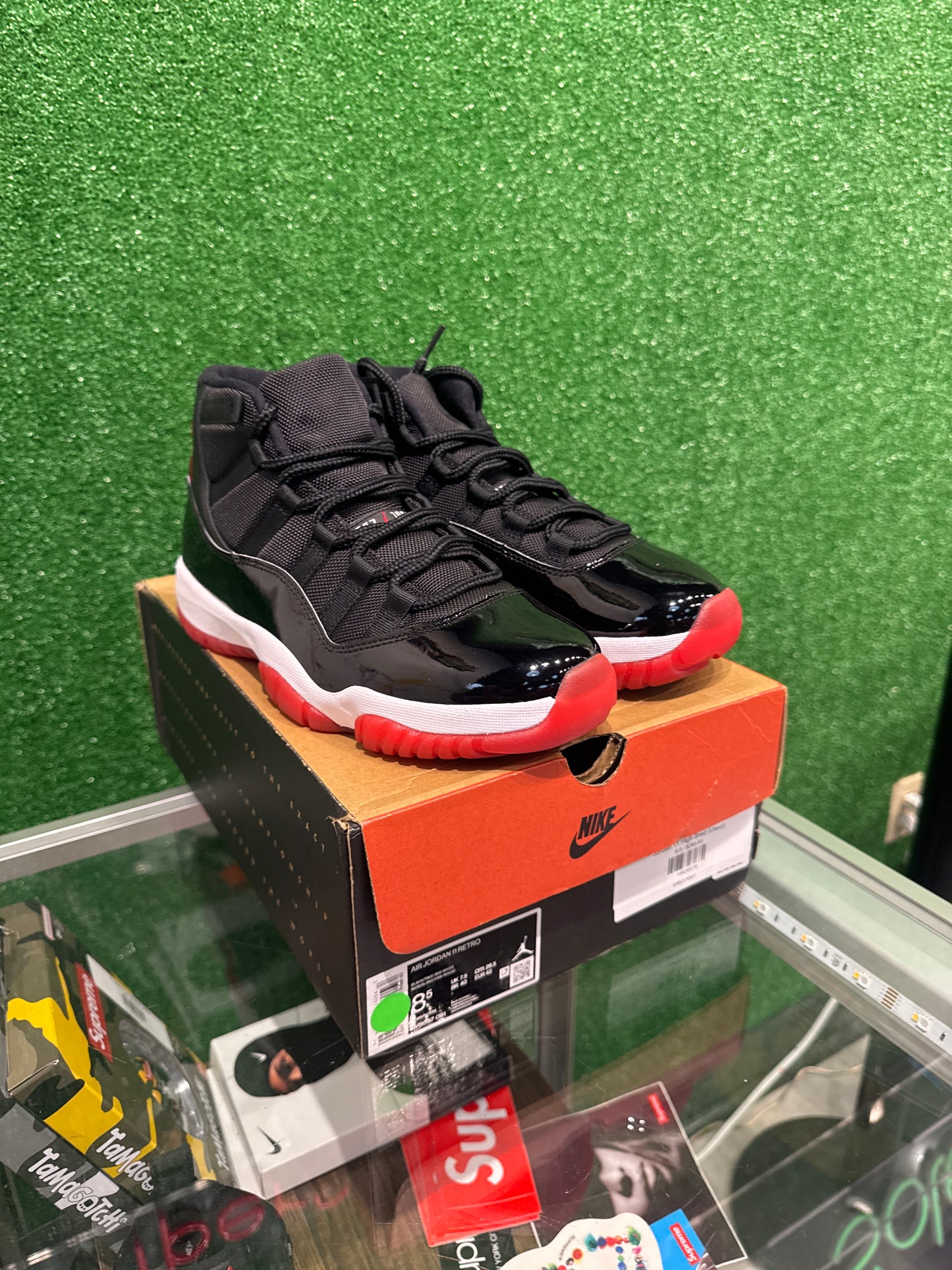 Air Jordan 11 Bred (USED)