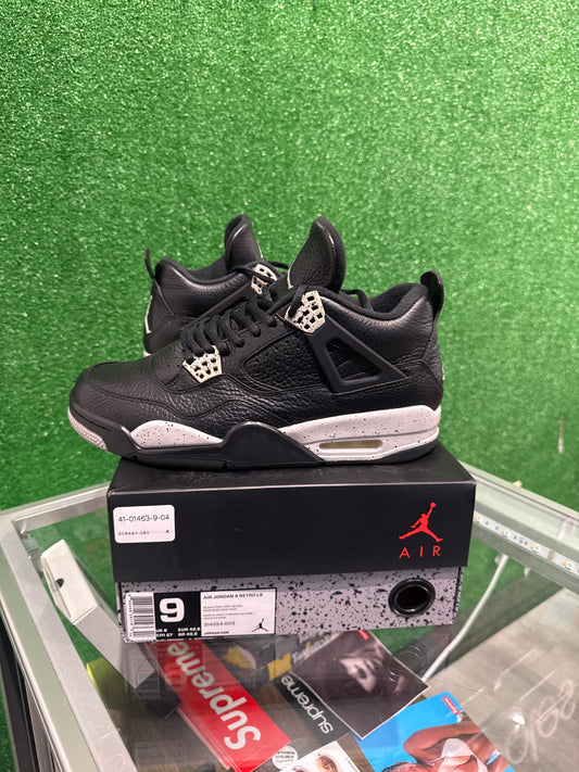 Air Jordan 4 black Oreo (USED)
