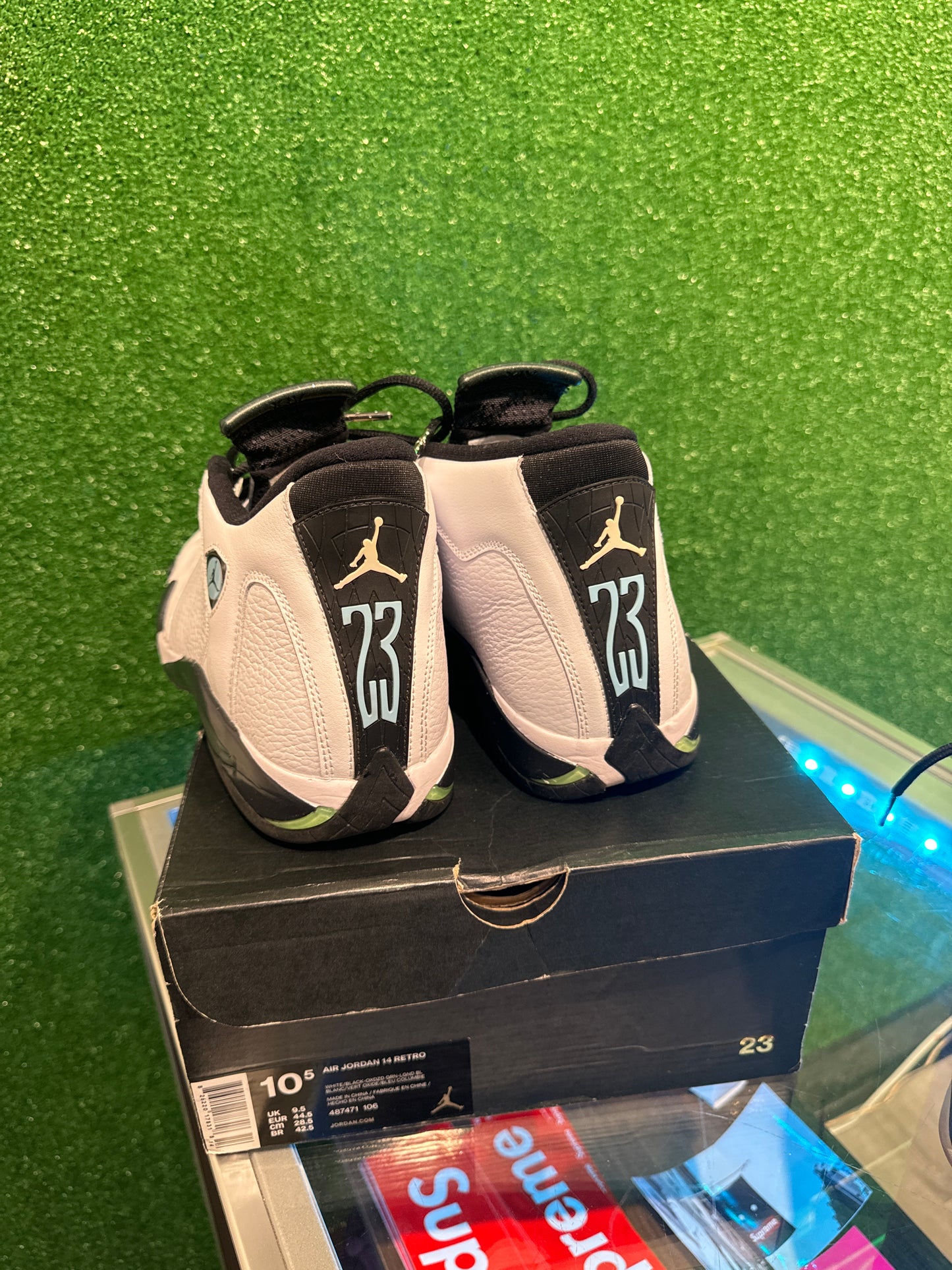 Air Jordan 14 retro oxidized  green (USED)