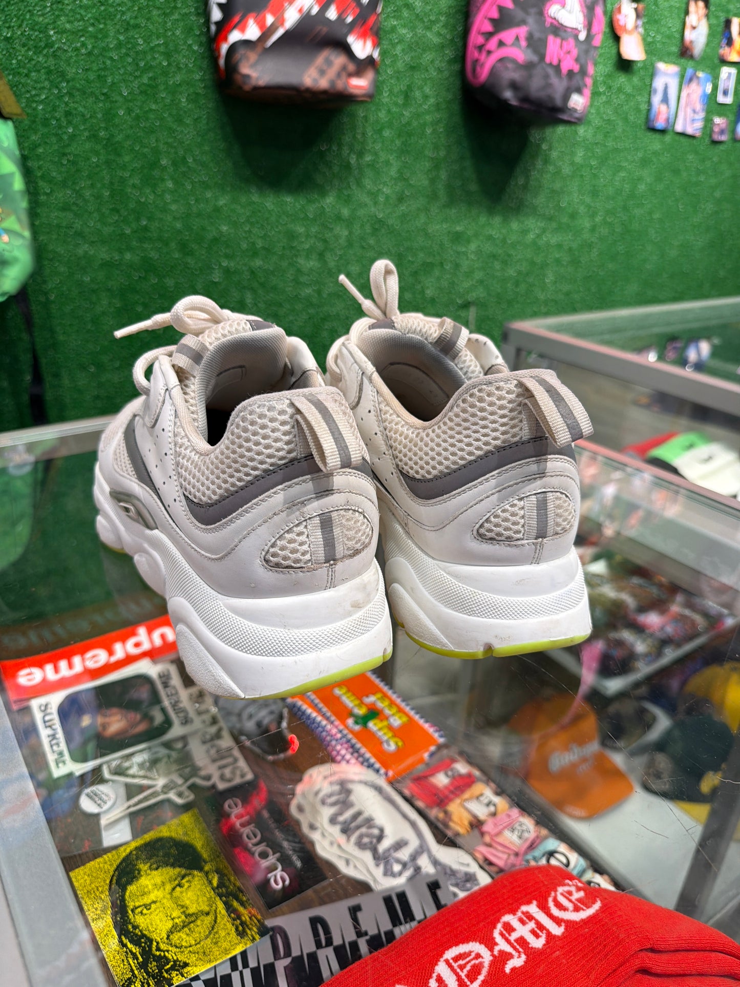 Dior B22 white silver fuo green (USED)