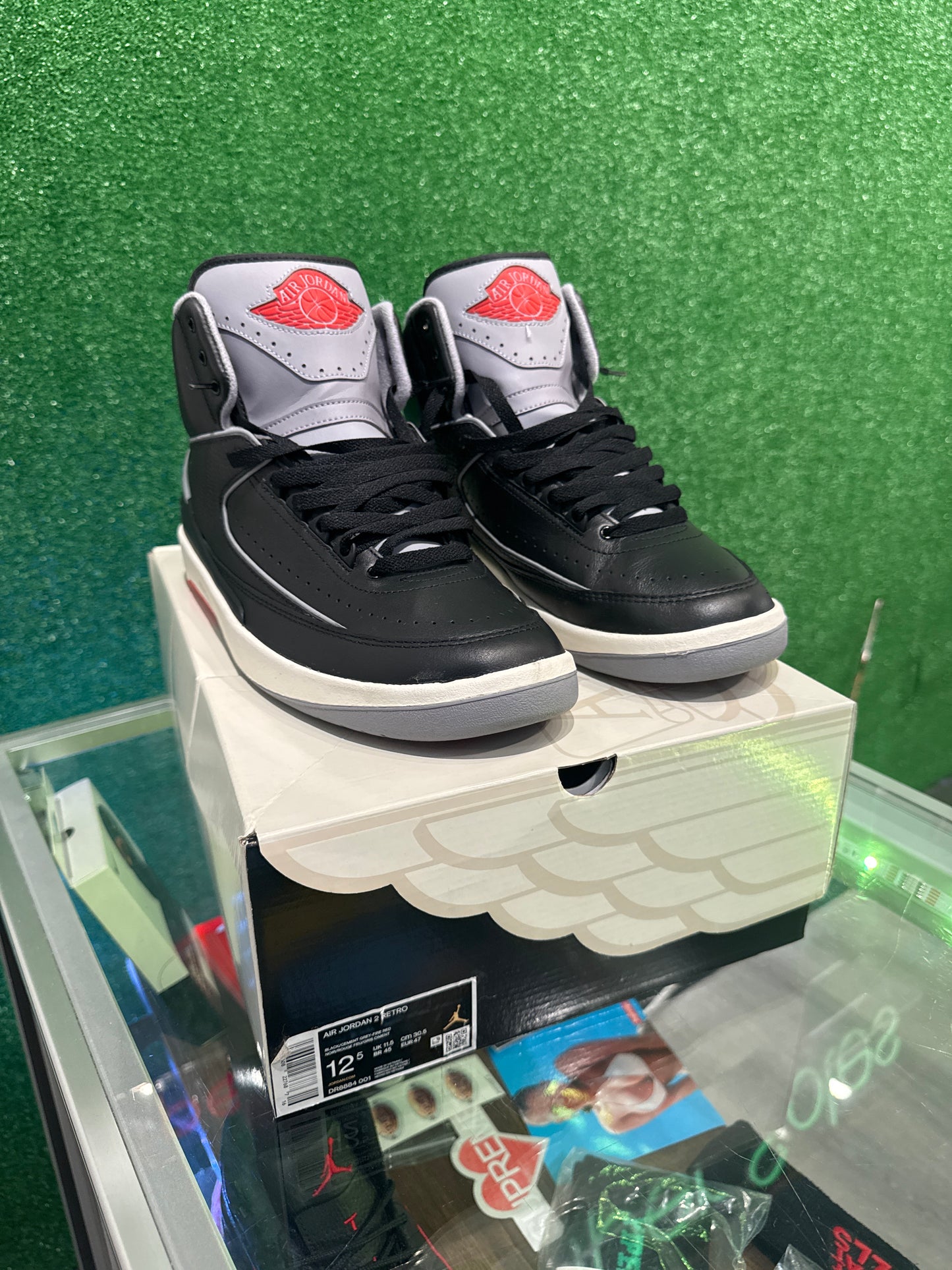 Air Jordan 2 black cement (USED)