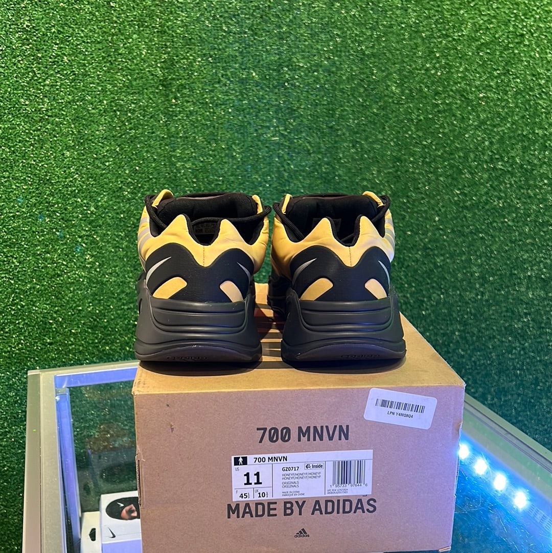 Yeezy 700 MNVN Honey Flux (USED) Viper Soles Yeezy 700 MNVN Honey Flux (USED) Viper Soles