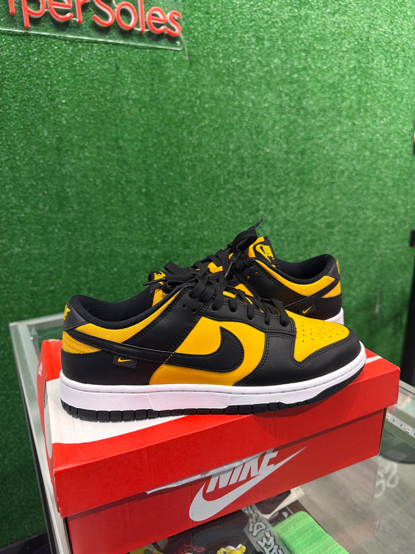 Nike dunk low reverse golden rod (USED)