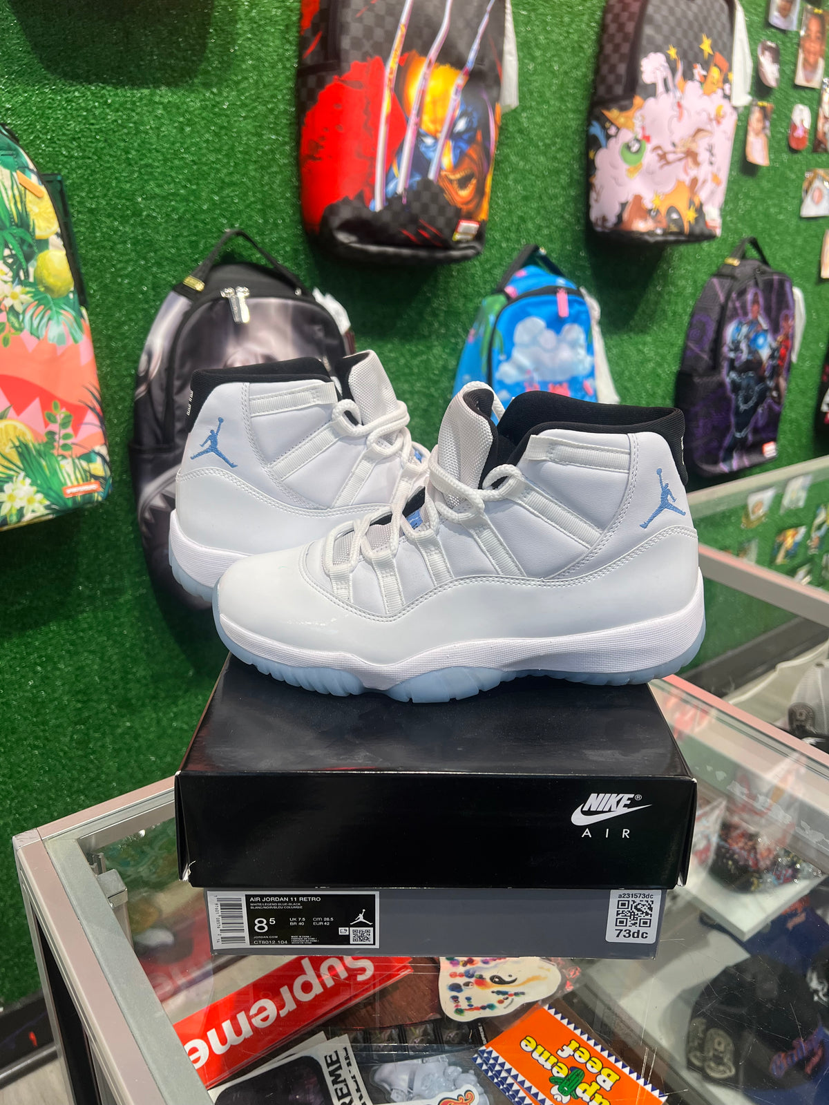 Air Jordan 11 Legend Blue (USED)