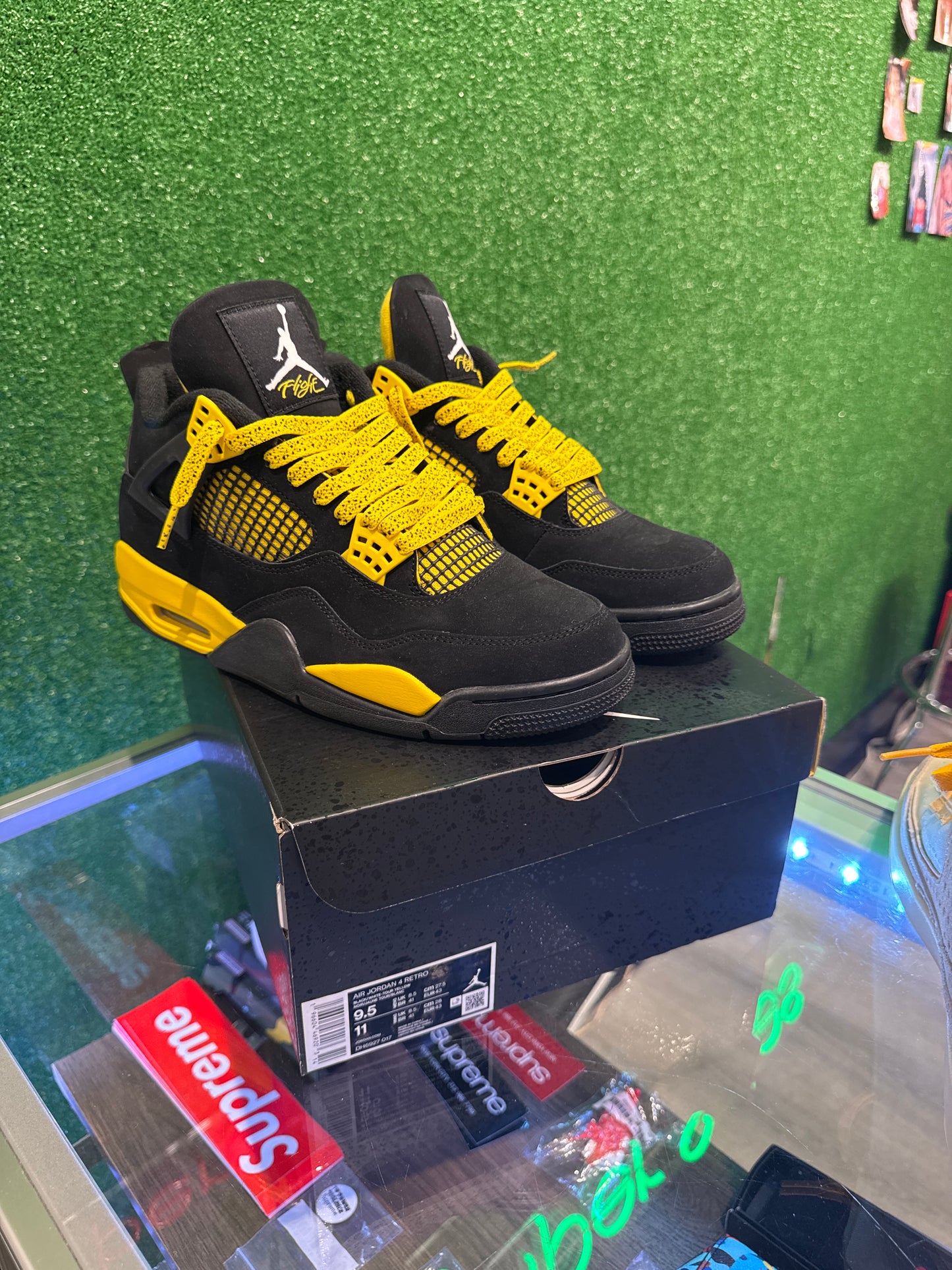 Air Jordan 4 Thunder (2023) (USED)