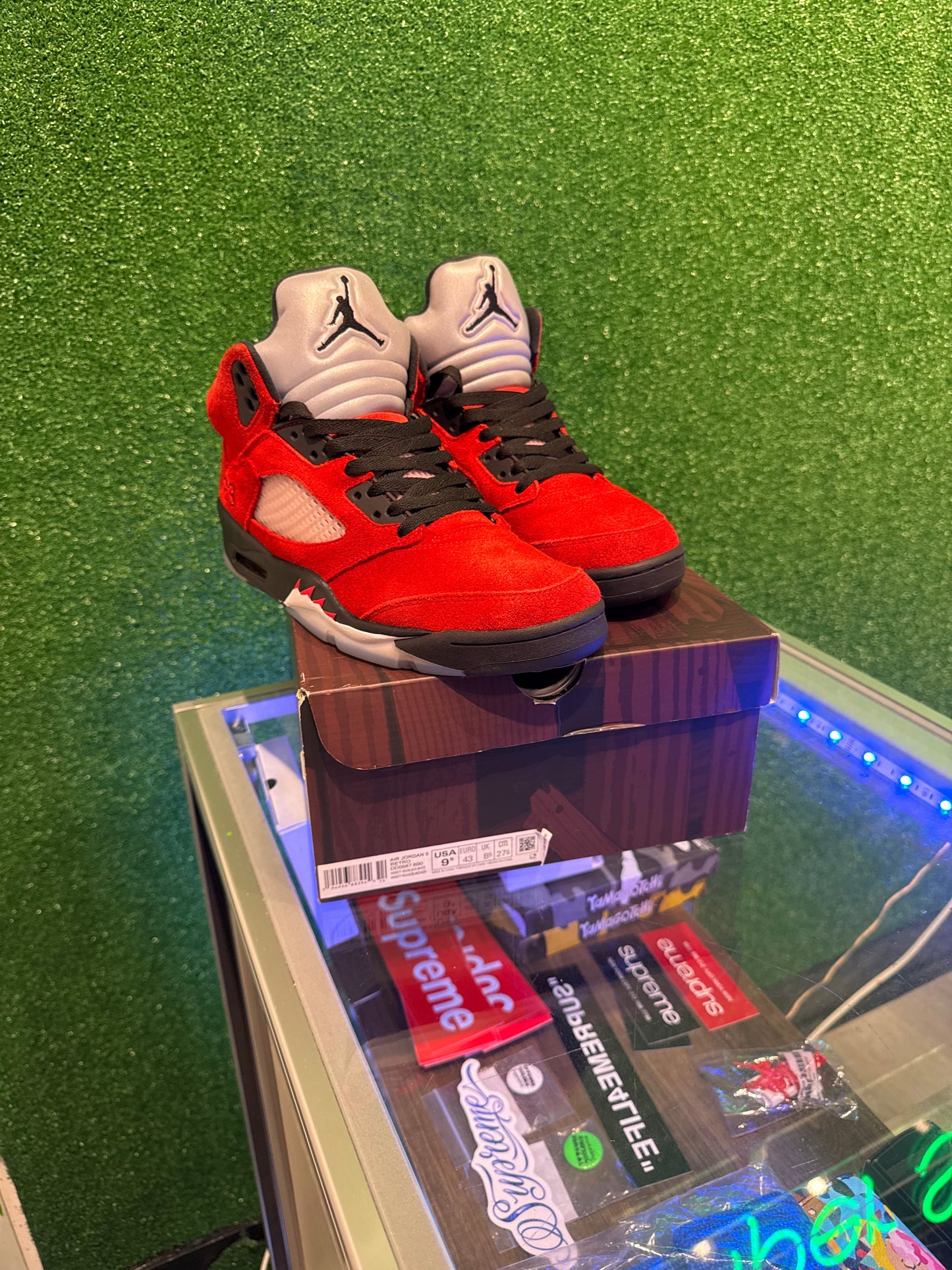 Air Jordan 5 Raging Bull (USED)