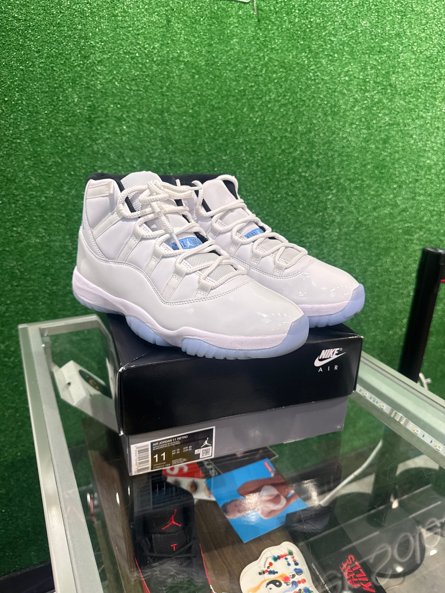 Air Jordan 11 Columbia legend blue (USED)
