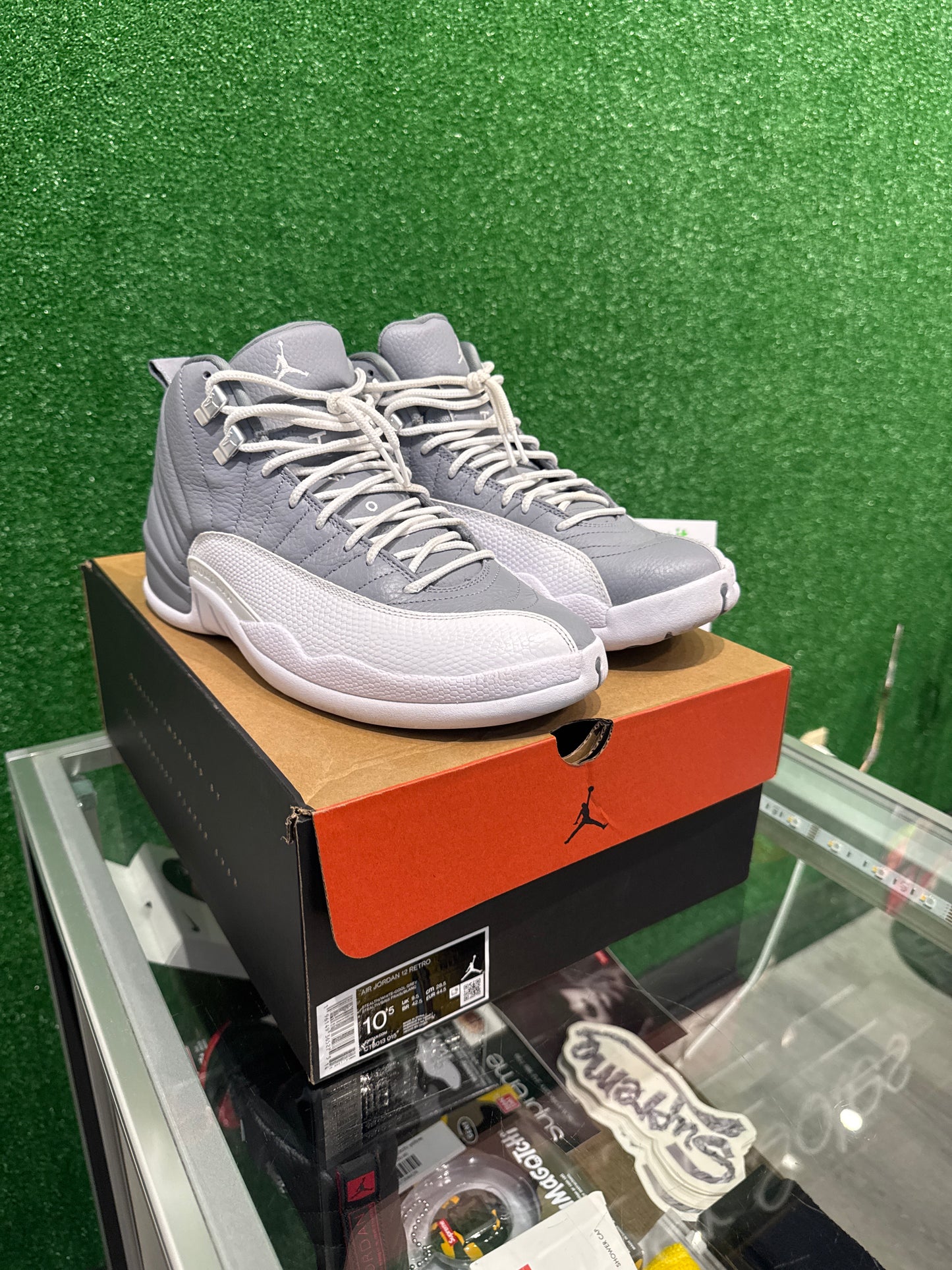 Air Jordan 12 Stealth  (USED)