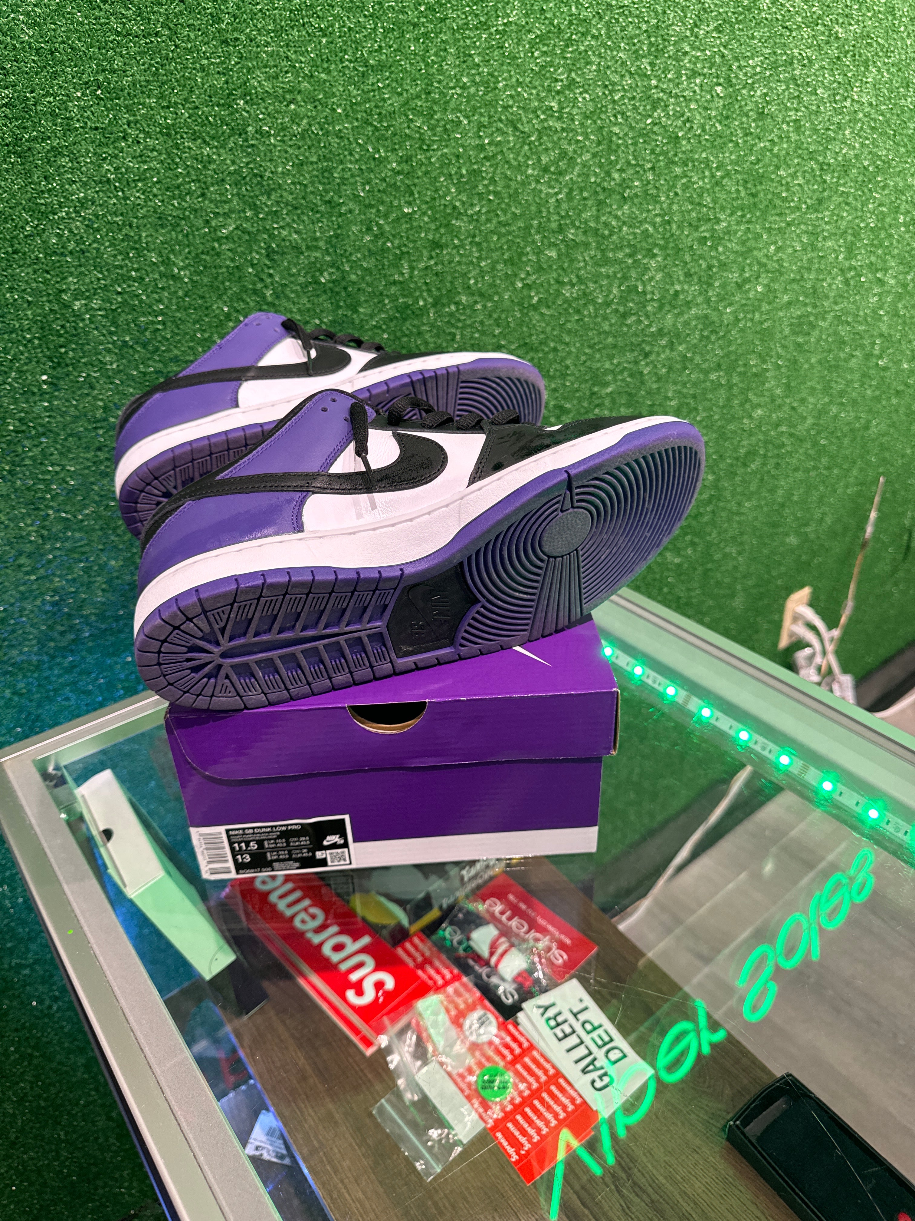 sb dunk low pro court purple resell