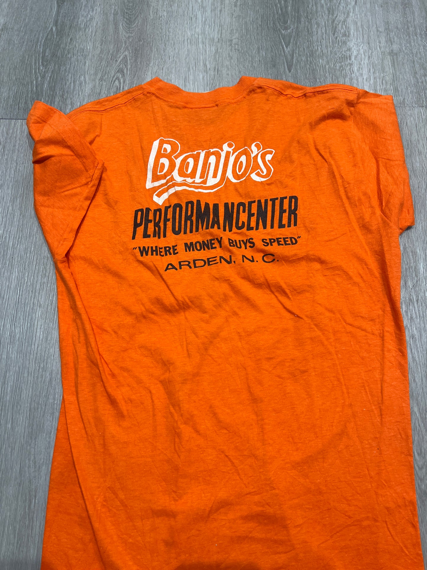 Banjos performance center tee