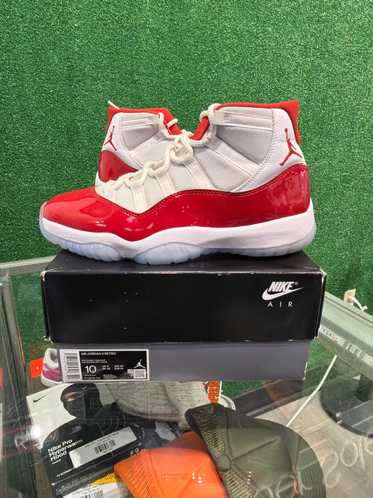 Air Jordan 11 Cherry (USED)