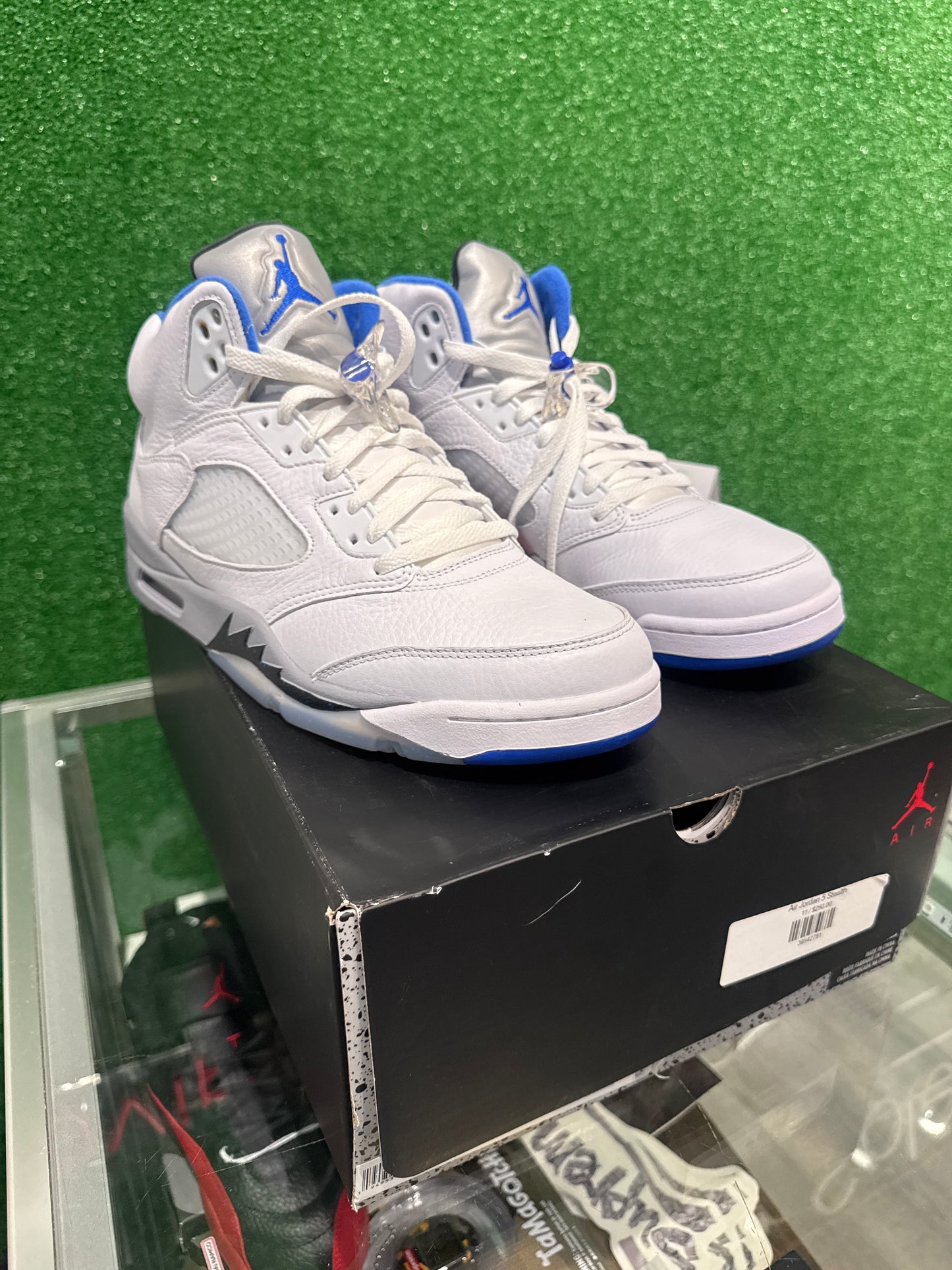 Air Jordan 5 Stealth .(USED)