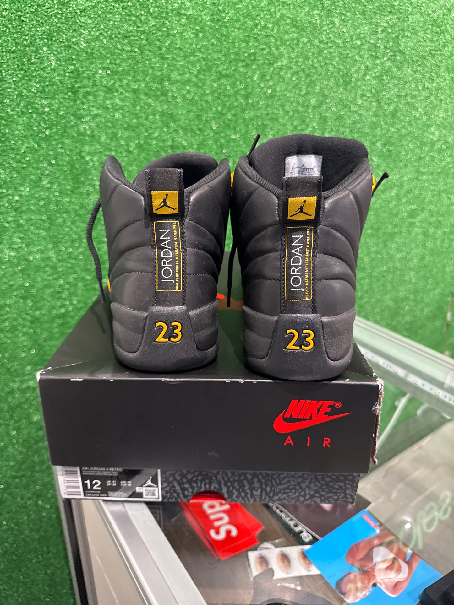Air Jordan 12 Black Taxi (USED)