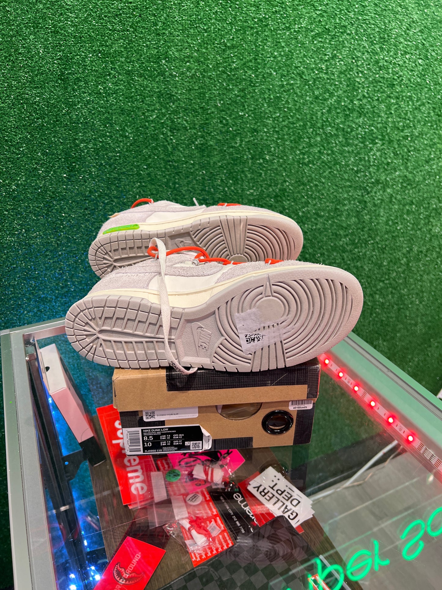 Nike dunk low off white lot 13
