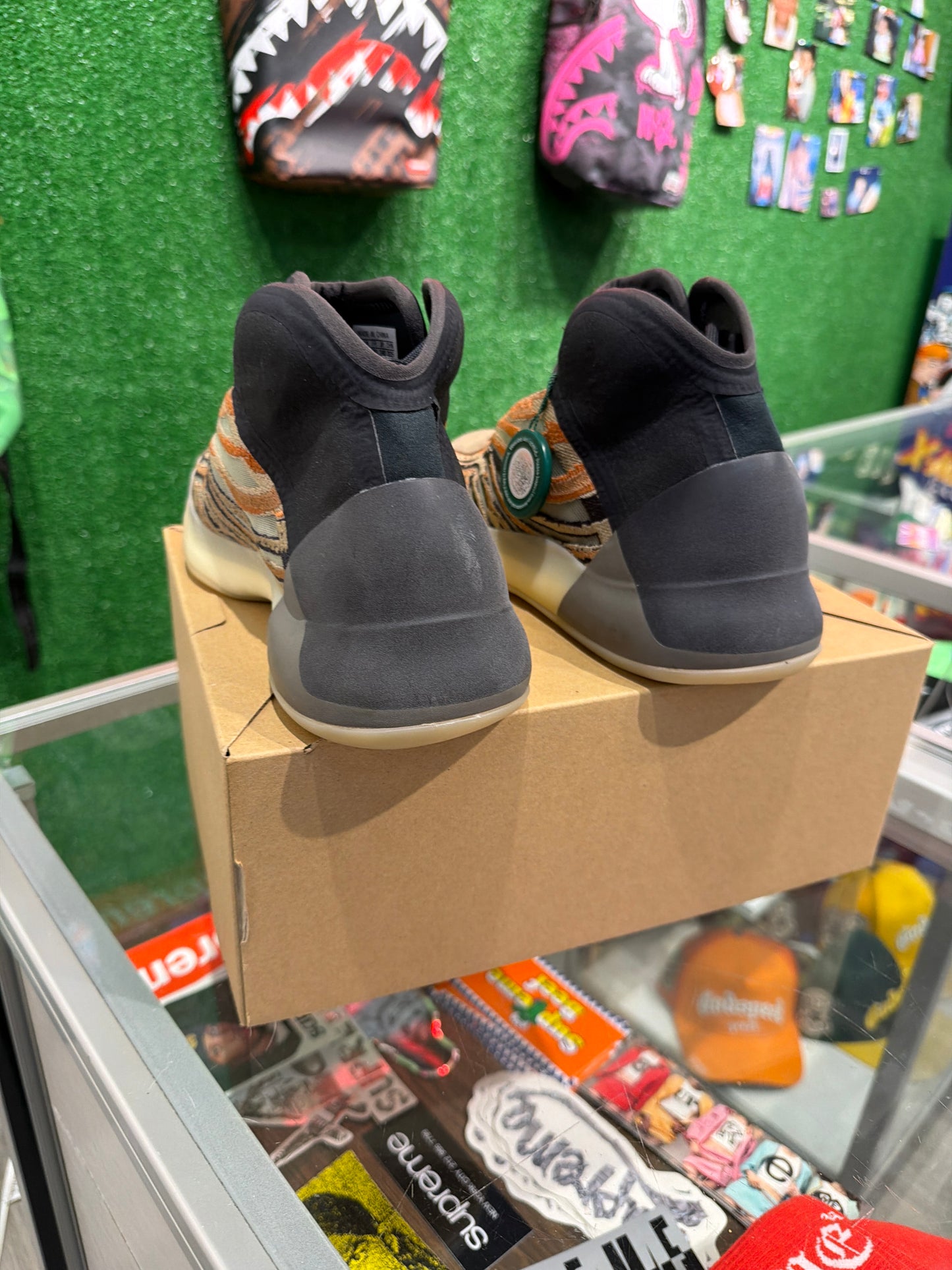 Adidas Yeezy QNTM Flash Orange
