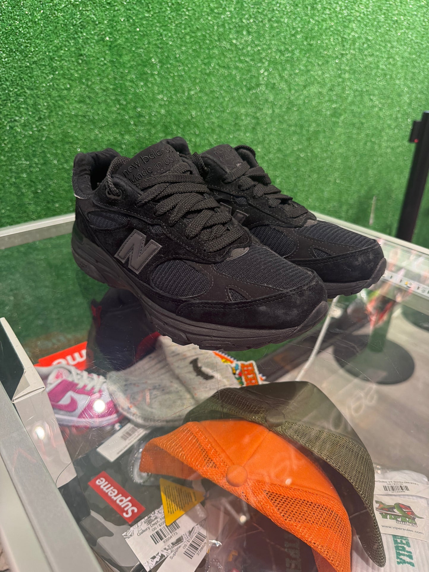 New balance triple black 993 (USED)