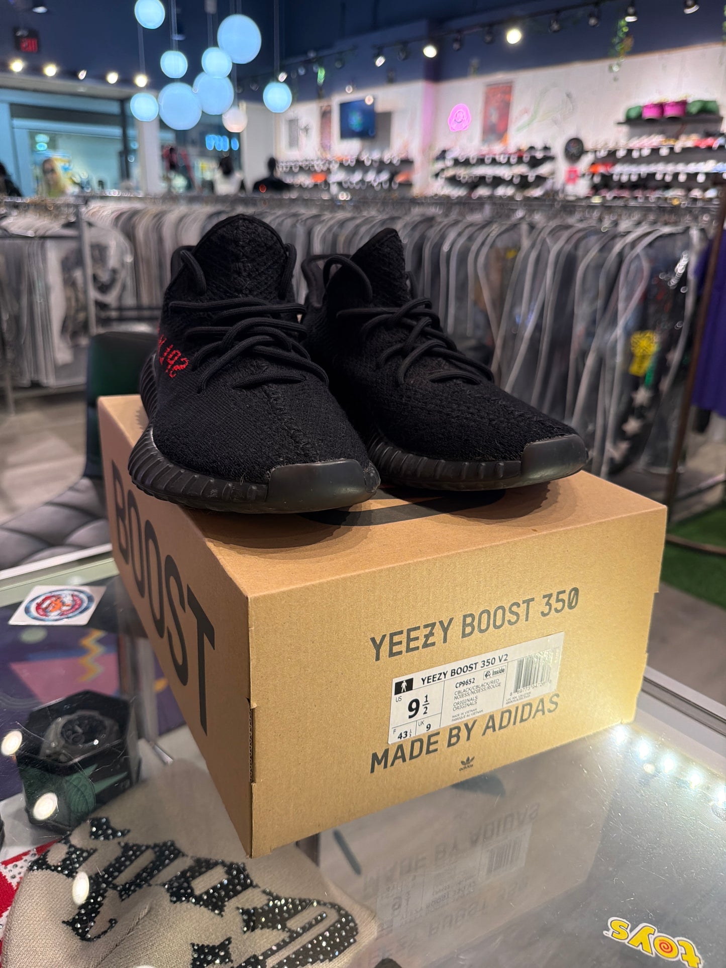 Yeezy Boost 350 Bred (USED)