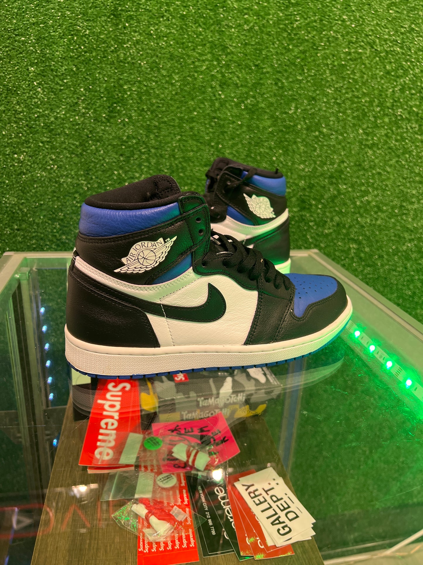 Air Jordan 1 Royal toe (USED)