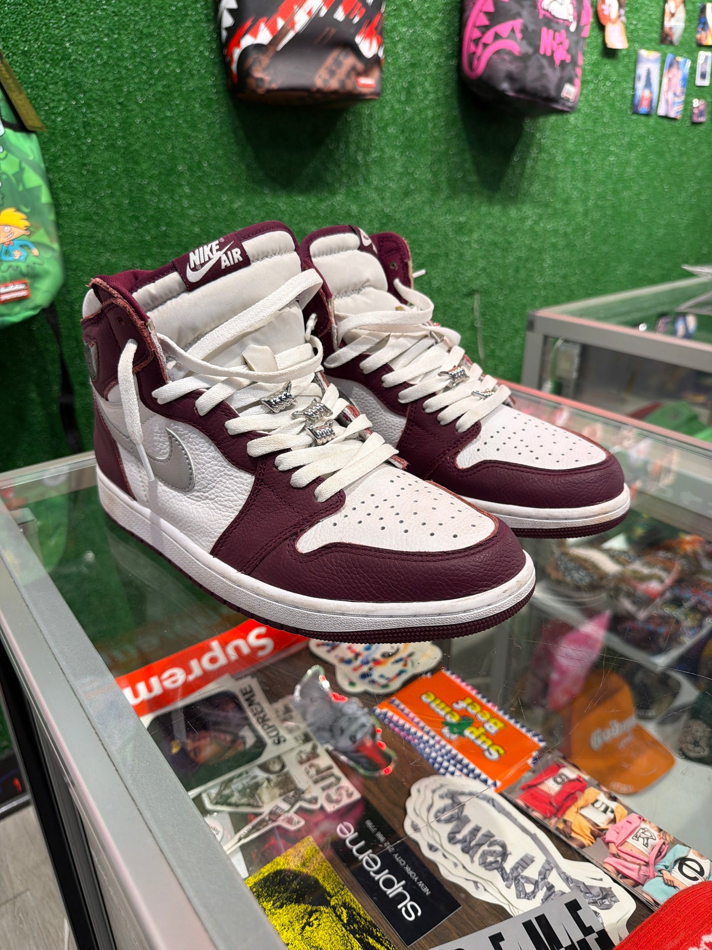 Air Jordan 1 Bordeaux (USED.)