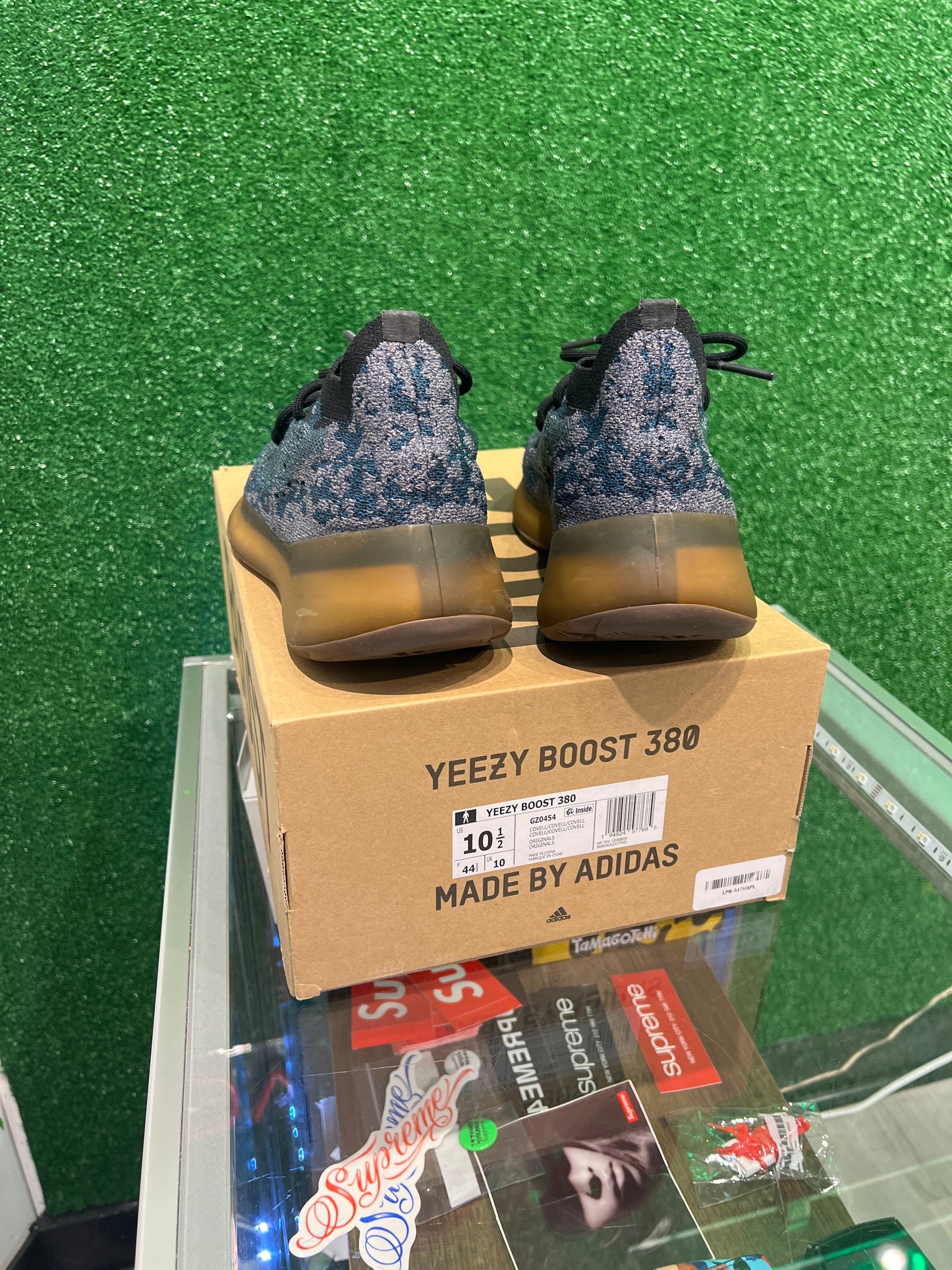 Yeezy 380 covellite (USED)