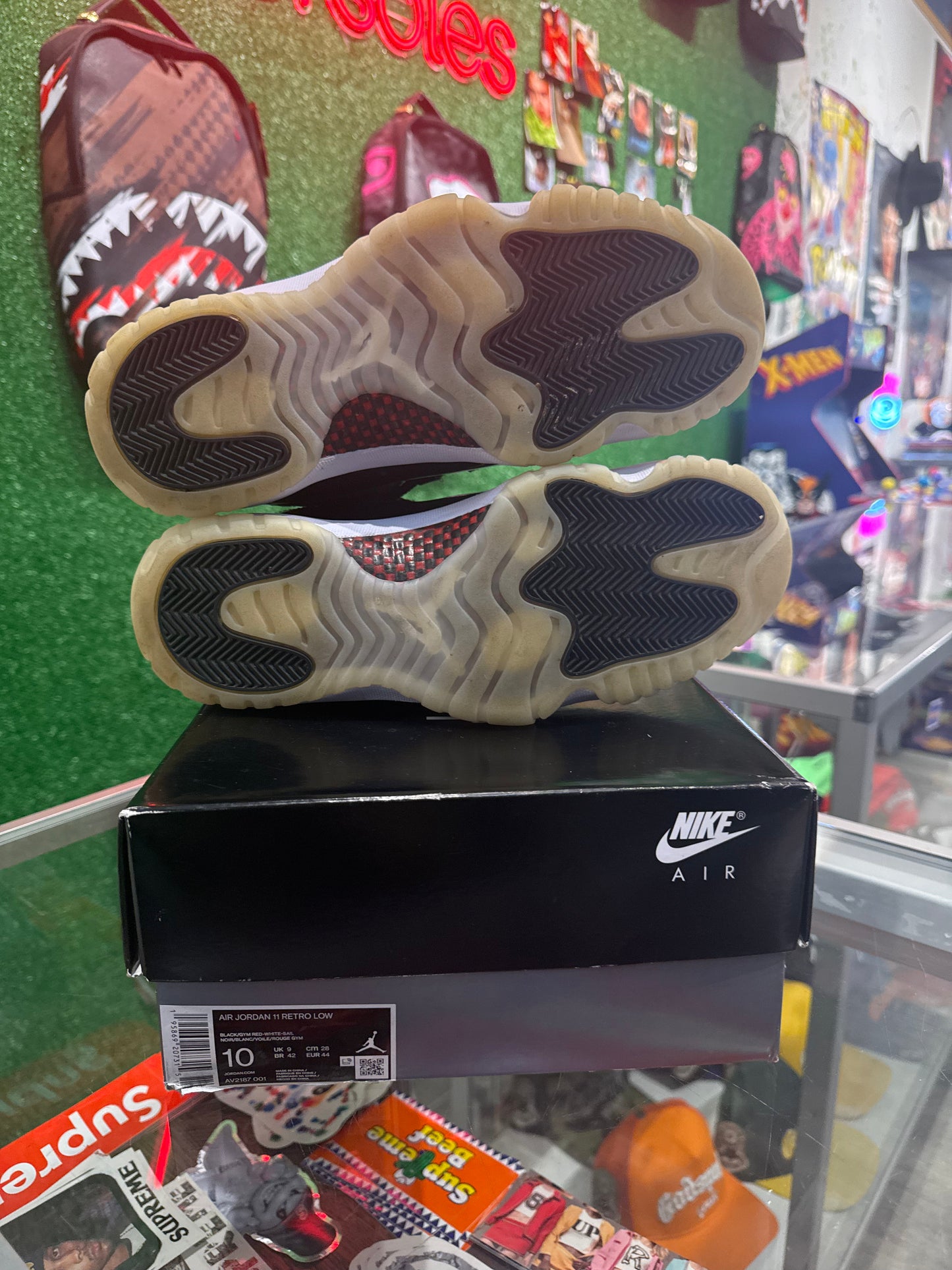 Air Jordan 11 Low 72-10 (USED)