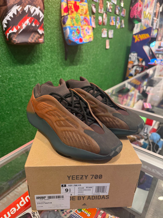 Yeezy 700v3 Copper Fade.  (USED)