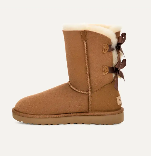 ugg bailey bow ii boot chestnut (USED)