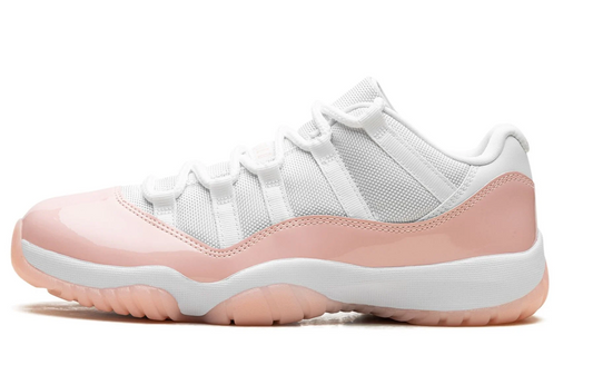 Air Jordan 11 Low Legend Pink