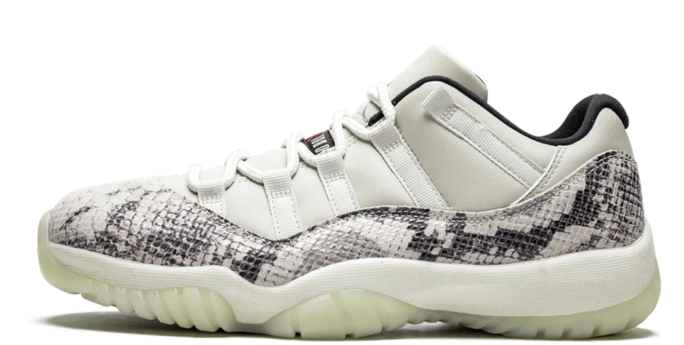 Air Jordan 11 low snakeskin light bone (USED)