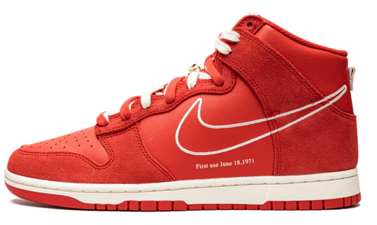 Nike dunk high first Use Red