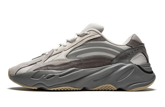 Yeezy 700 V2 Tephra (USED)