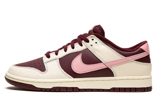 Nike Dunk Low Valentines Day  2023