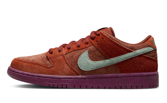 Nike SB Dunk Low Mystic Red (USED)