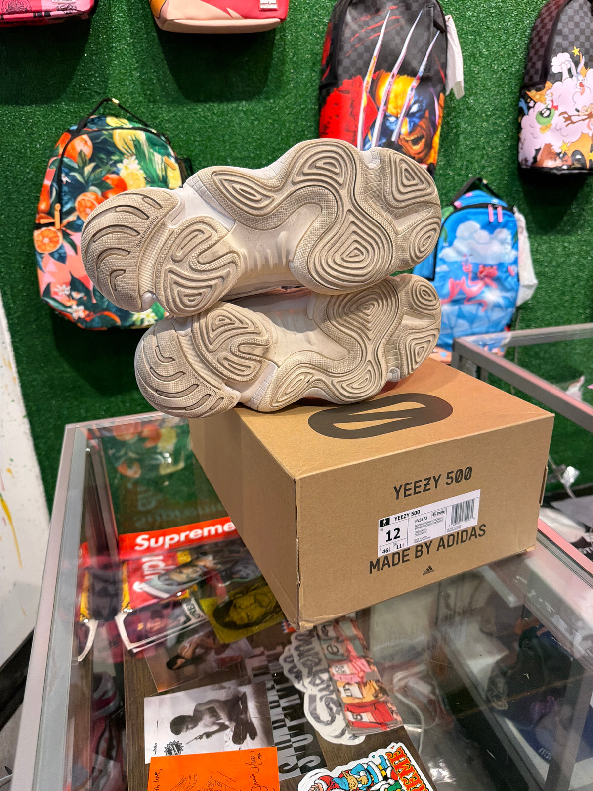 Yeezy 500 bone white (USED)