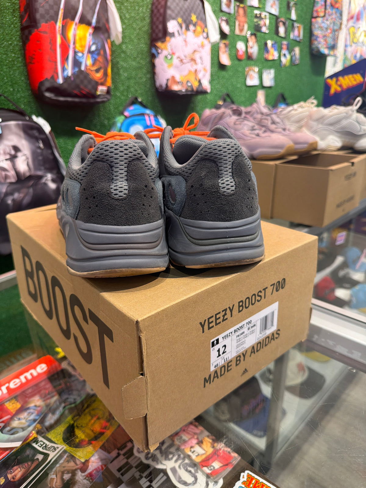 Yeezy 700 teal blue (USED)