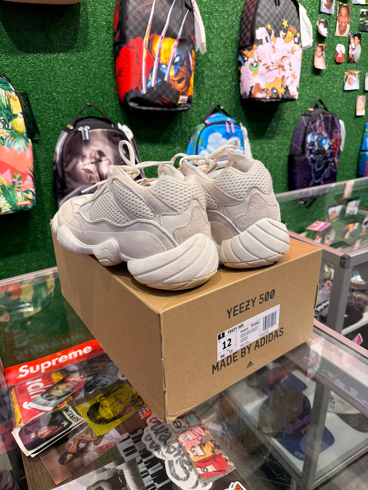 Yeezy 500 bone white (USED)