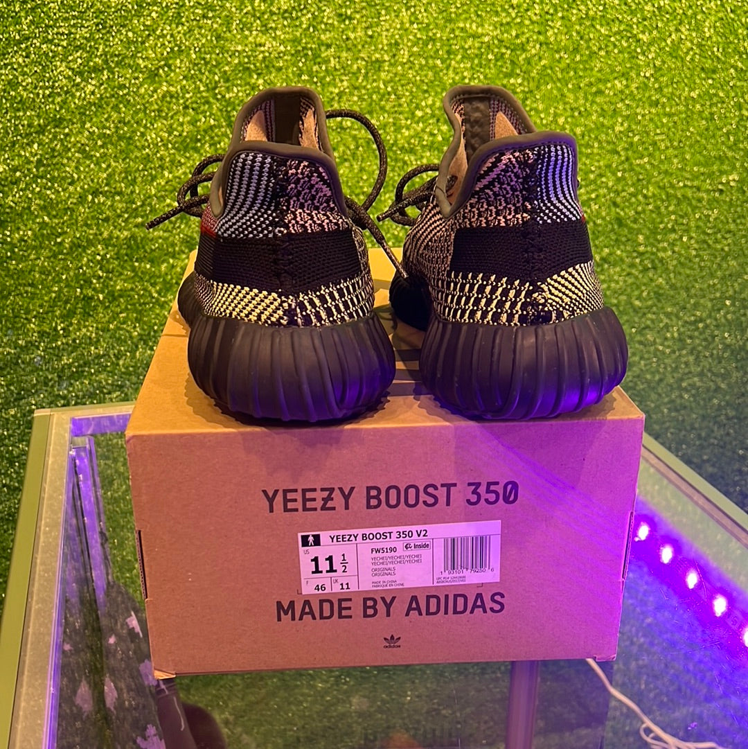 Yeezy Boost 350 Yecheil non reflective (USED)