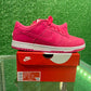 Nike dunk low hyper pink