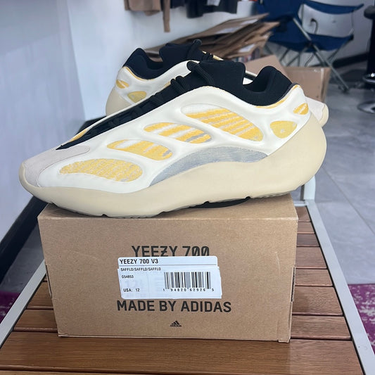 Yeezy 700 V3 Safflower (Used)