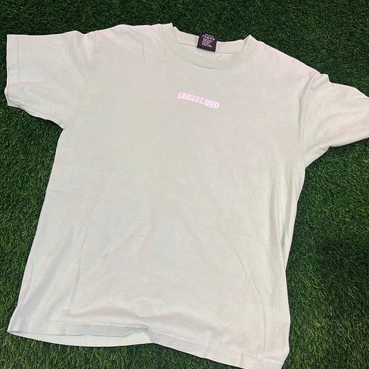 UNDEFEATED vintage tee