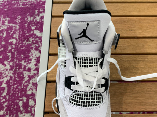 Air Jordan 4 Military Black (Minor Defect)