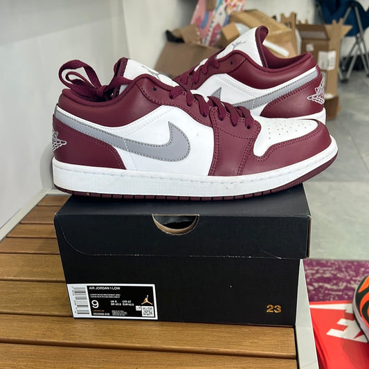 Air Jordan 1 Low Bordeaux (USED)