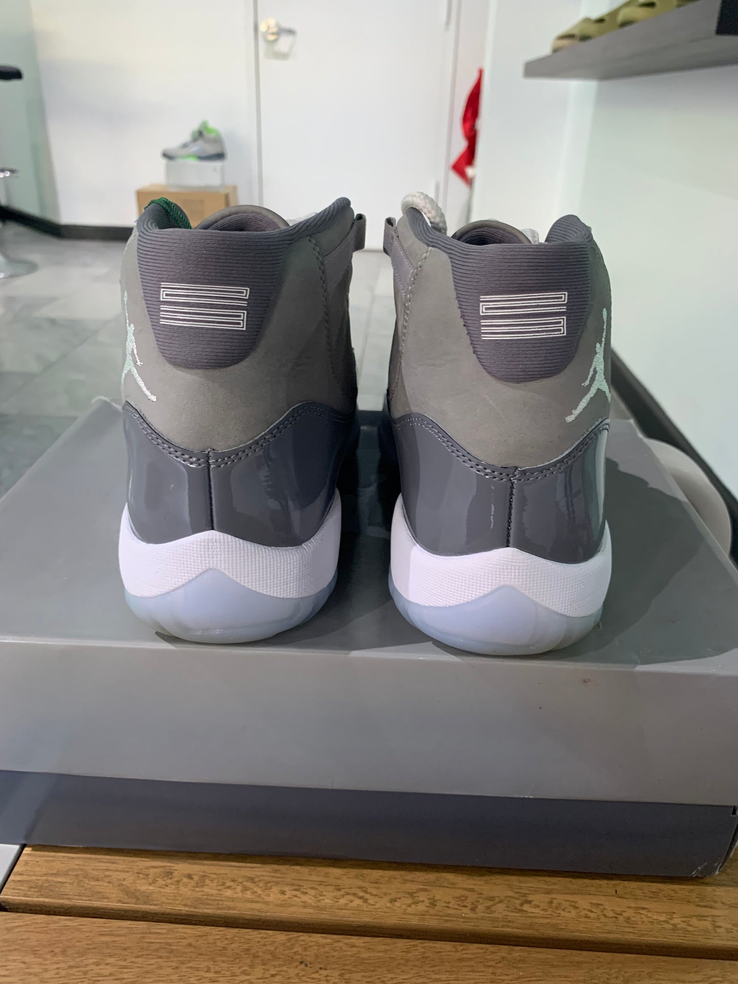 Air Jordan 11 Cool Grey (USED)