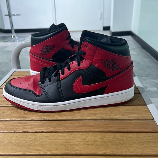 Air Jordan 1 Mid Banned (USED)